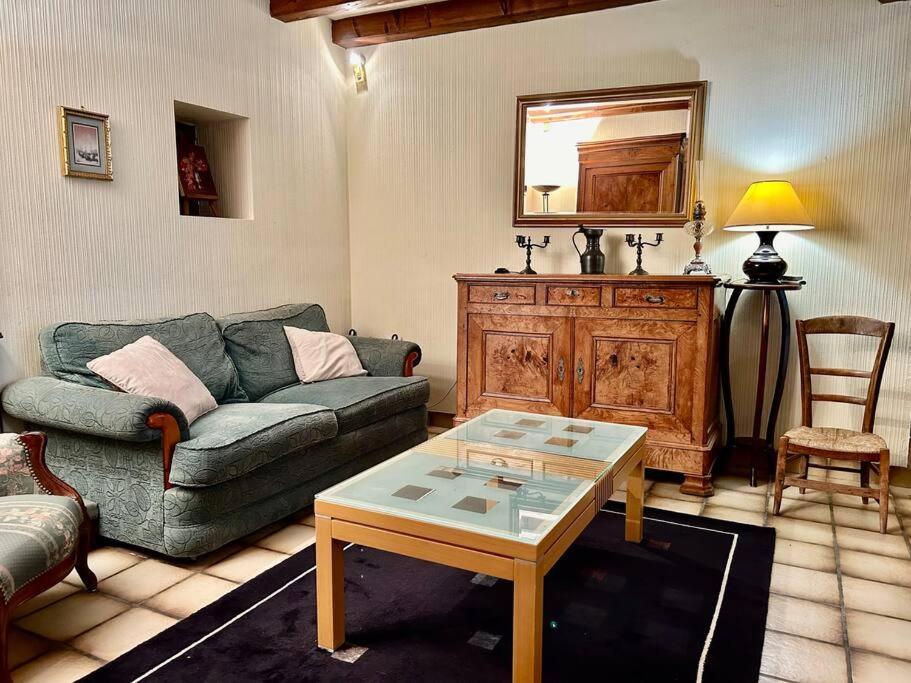 Maison Paisible Avec Lac Prive Secondigny المظهر الخارجي الصورة
